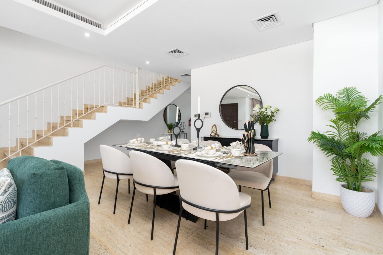 Lilac Park Interior 2